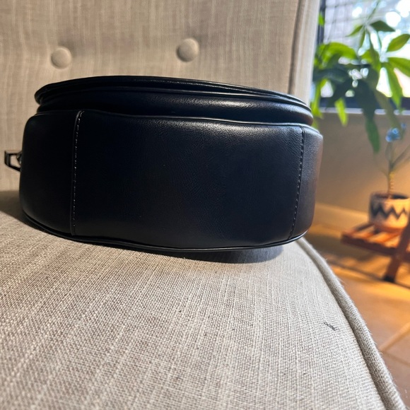 Rebecca Minkoff Aster Saddle Bag Black - Picture 5 of 7